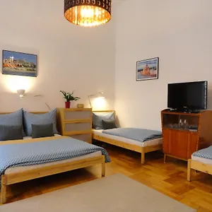 Astoria Center 8 Apartment